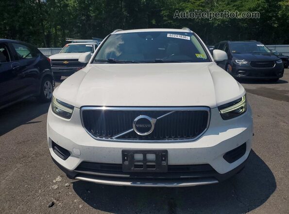 YV4162XZ9K2013143 2019 VOLVO XC40 Белый Вид спереди