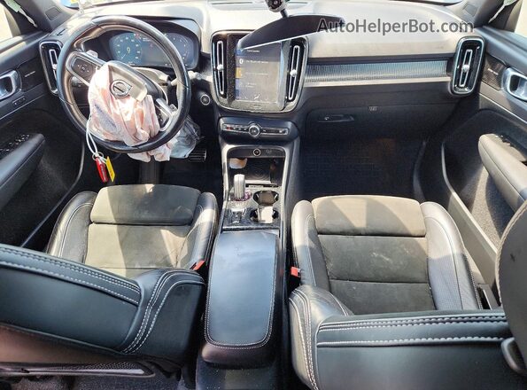 YV4162XZXK2006265 2019 VOLVO XC40 Blue Vista del salpicadero