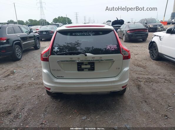YV440MDJ0H2179262 2017 VOLVO XC60 White 