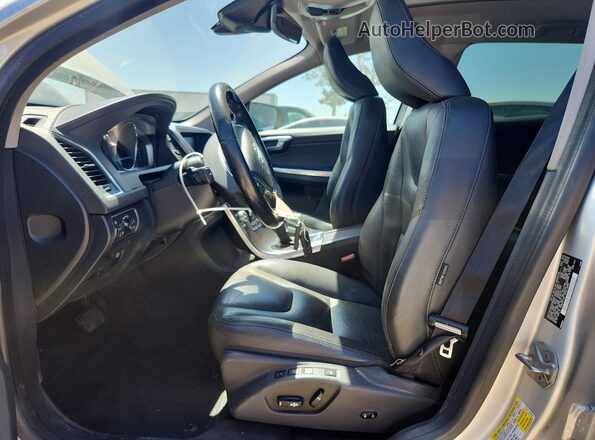 YV440MDK8G2880980 2016 VOLVO XC60 Silver წინა სალონის ხედი