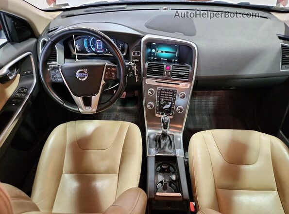YV440MDM9G2912160 2016 VOLVO XC60 Burgundy Dashboard view