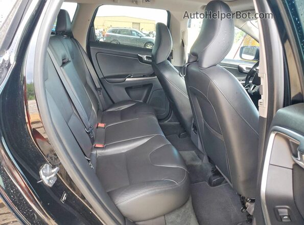 YV440MDMXG2781109 2016 VOLVO XC60 Black Vista de los asientos traseros