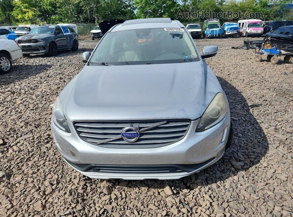 YV440MRUXH2012703 2017 VOLVO XC60 Серебряный Вид спереди