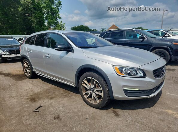 YV440MWK2H1025857 2017 VOLVO V60 Серебряный Передняя правая четверть