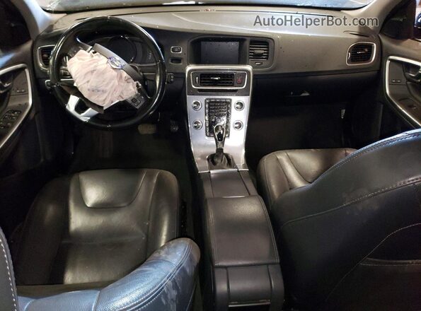YV440MWK3J2057636 2018 VOLVO V60CC Silver Widok deski rozdzielczej