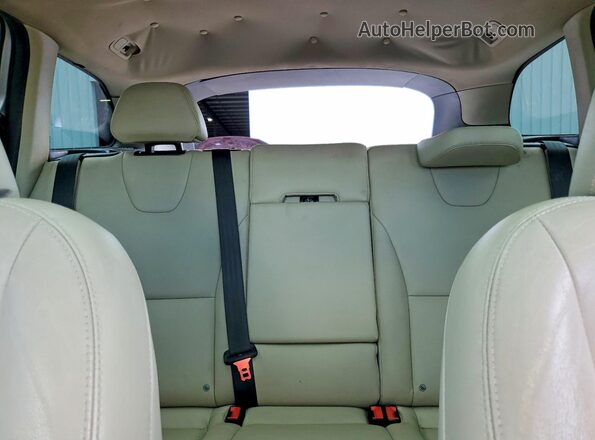 YV449MRM4G2876649 2016 VOLVO XC60 Silver Vista de los asientos traseros