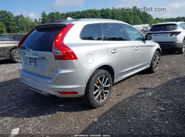 YV449MRR0H2089758 2017 VOLVO XC60 Silver Задня права чверть