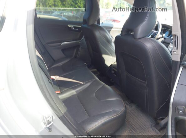 YV449MRR0H2089758 2017 VOLVO XC60 Silver Вид наклейки з VIN-кодом
