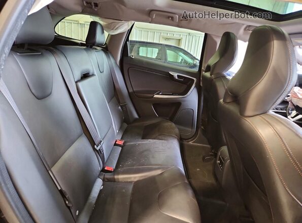 YV449MRR9H2130985 2017 VOLVO XC60 Black Սալոնի հետևի տեսք