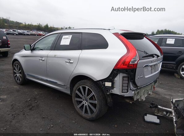 YV449MRU3H2215552 2017 VOLVO XC60 Silver უკანა მარცხენა