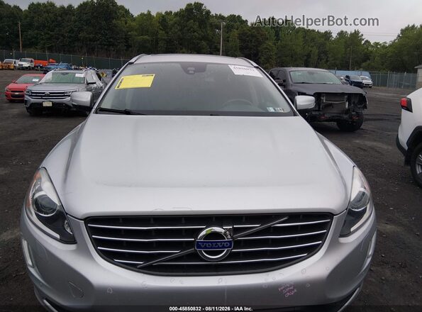 YV449MRU3H2215552 2017 VOLVO XC60 Silver ხელსაწყოთა პანელის ხედი