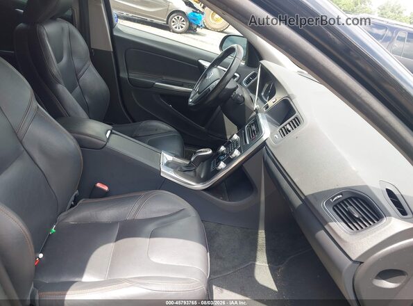 YV4612HK5G1003132 2016 VOLVO V60 CROSS COUNTRY Black Widok wnętrza z przodu