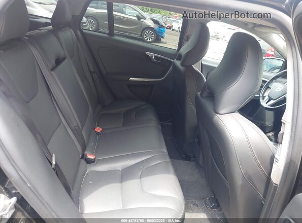 YV4612HK5G1003132 2016 VOLVO V60 CROSS COUNTRY Black Widok naklejki z numerem VIN