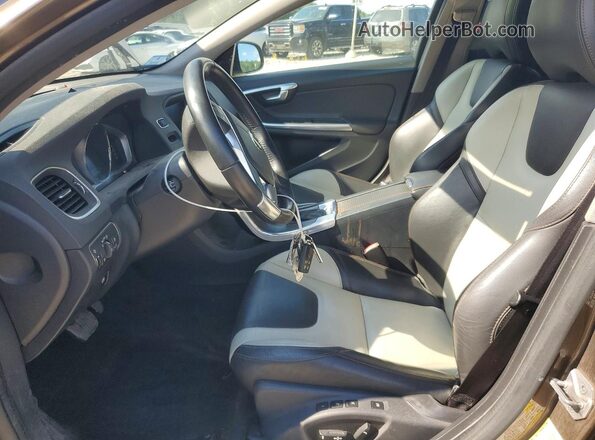 YV4612HK5G1010095 2016 VOLVO V60 Коричневый Вид салона спереди