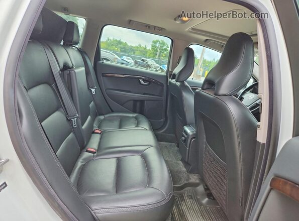 YV4612NK5G1264152 2016 VOLVO XC70 White უკანა სალონის ხედი