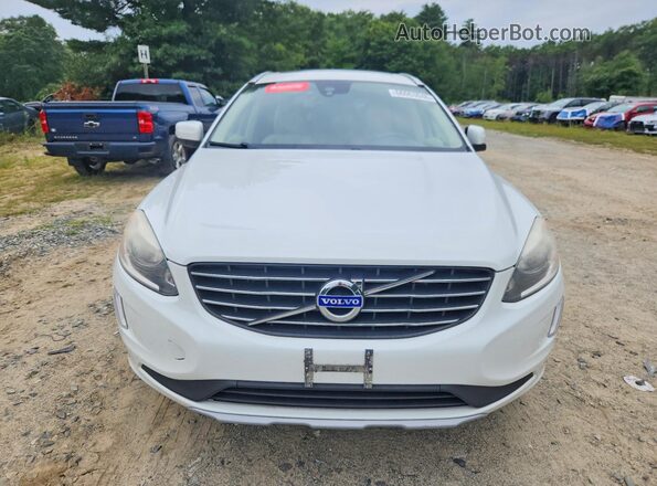YV4612RK4G2825249 2016 VOLVO XC60 White Front view