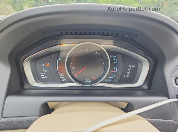 YV4612RK4G2825249 2016 VOLVO XC60 White Instrument cluster view