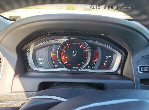 YV4612RK4G2848871 2016 VOLVO XC60 Silver Սարքավորումների վահանակի տեսք