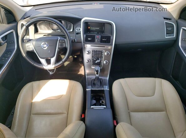 YV4612RK9G2836926 2016 VOLVO XC60 Green Առջևի վահանակի տեսք