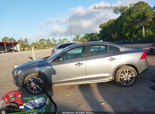 YV4612UM6G2000287 2016 VOLVO S60 CROSS COUNTRY Gray 