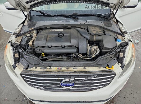 YV4902RK0G2788605 2016 VOLVO XC60 White Vista del compartimento del motor