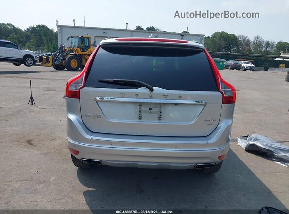 YV4902RMXG2809249 2016 VOLVO XC60 Silver 