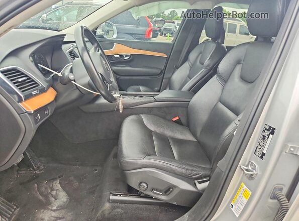 YV4A221K7M1692264 2021 VOLVO XC90 Silver Front interior view