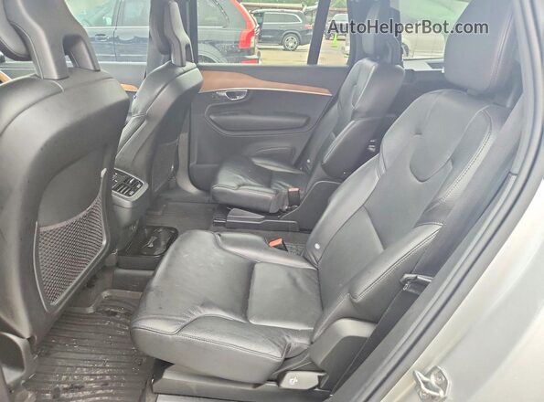 YV4A221K7M1692264 2021 VOLVO XC90 Silver Rear interior view