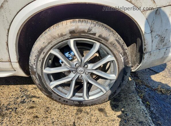 YV4A22PK2G1015831 2016 VOLVO XC90 White 