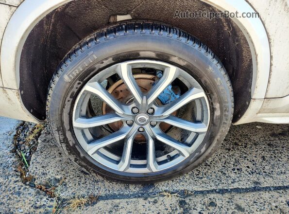 YV4A22PK2G1015831 2016 VOLVO XC90 White 