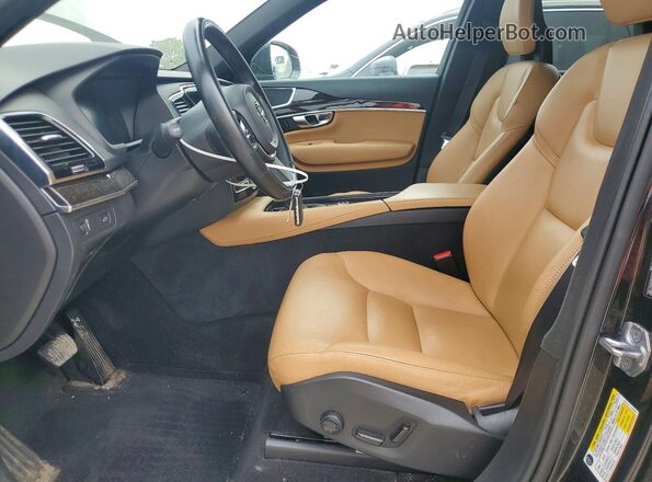 YV4A22PK2H1151040 2017 VOLVO XC90 Black Front interior view