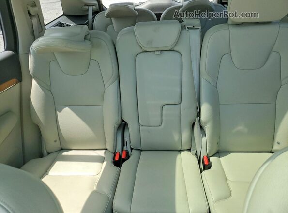 YV4A22PKXM1671996 2021 VOLVO XC90 Black Вид задньої частини салону