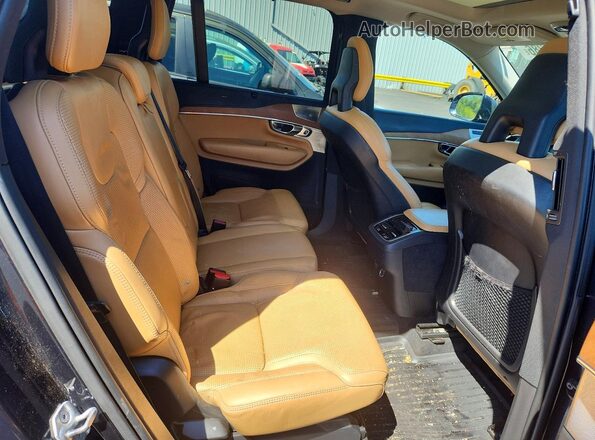 YV4A22PL0G1036198 2016 VOLVO XC90 Blue Widok tylnych siedzeń