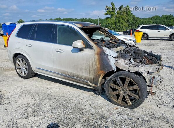 YV4A22PL0H1163552 2017 VOLVO XC90 Белый Передняя правая четверть