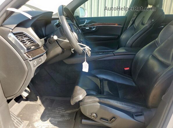 YV4A22PL1H1124839 2017 VOLVO XC90 White Սալոնի դիմացի տեսք
