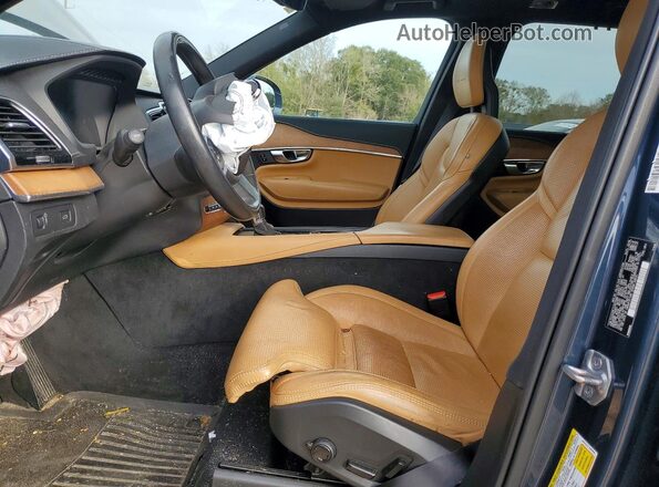 YV4A22PL3J1377666 2018 VOLVO XC90 Blue Widok wnętrza z przodu