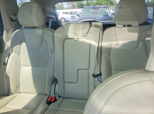 YV4A22PL4H1187773 2017 VOLVO XC90 Gray Vista de los asientos traseros