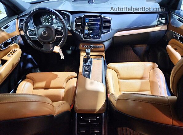 YV4A22PL4K1486042 2019 VOLVO XC90 Белый Вид панели приборов