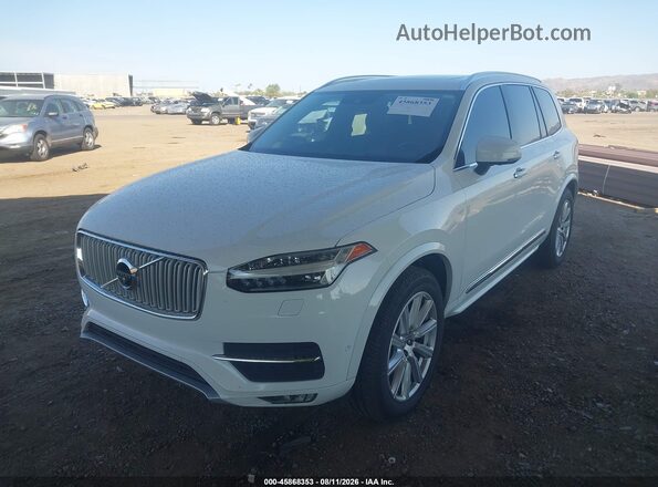 YV4A22PL6G1063941 2016 VOLVO XC90 White Vista tres cuartos delantera izquierda