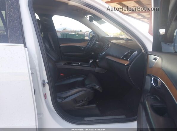 YV4A22PL6G1063941 2016 VOLVO XC90 White Vista interior delantera
