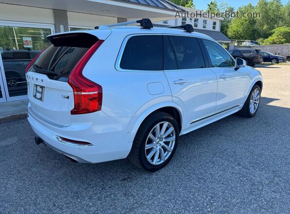 YV4A22PL6K1487077 2019 VOLVO XC90 White Вид салону спереду