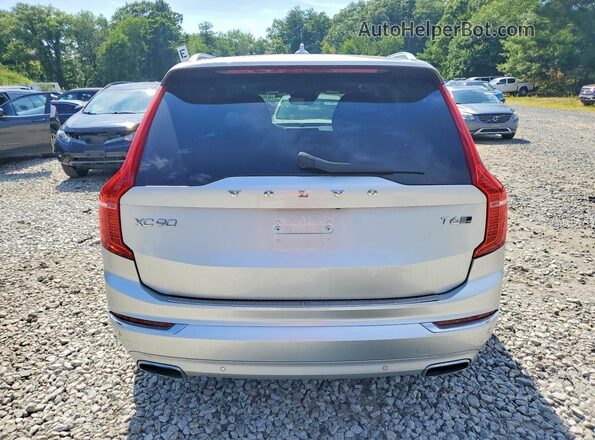 YV4A22PL7H1173995 2017 VOLVO XC90 Silver Vista trasera