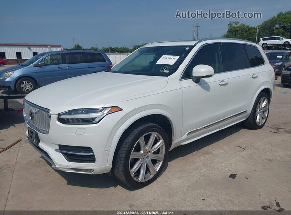 YV4A22PL7J1193377 2018 VOLVO XC90 White Vista tres cuartos delantera izquierda