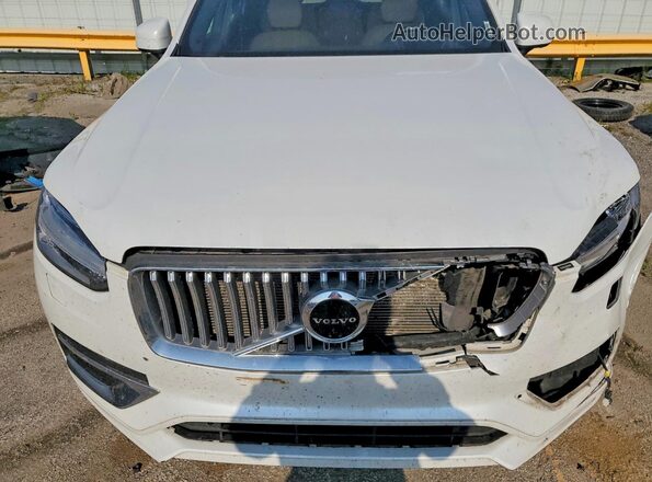 YV4A22PL8N1826667 2022 VOLVO XC90 White Вид підкапотного простору