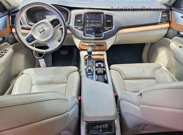 YV4A22PL9J1324874 2018 VOLVO XC90 Белый Вид панели приборов