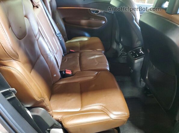 YV4A22PL9M1689897 2021 VOLVO XC90 Silver Вид задньої частини салону