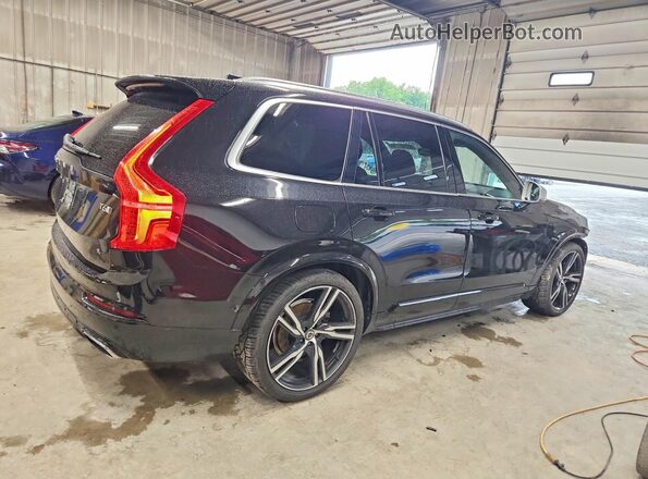 YV4A22PM8H1107934 2017 VOLVO XC90 Black Tył prawy