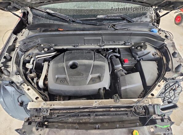 YV4A22PM8H1107934 2017 VOLVO XC90 Black Widok komory silnika