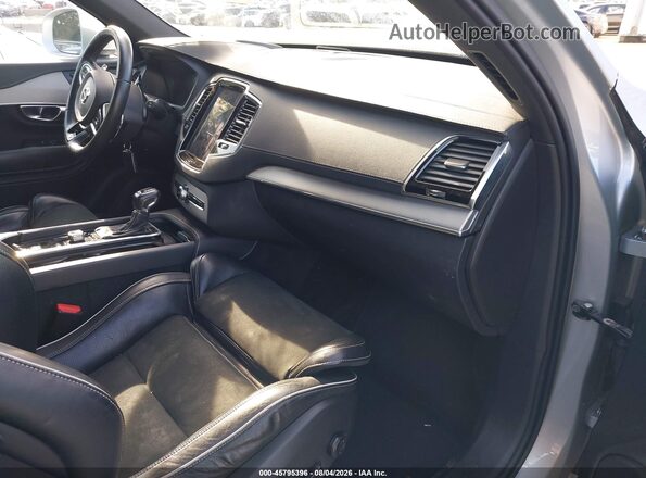 YV4A22PM9K1452364 2019 VOLVO XC90 Silver Սալոնի դիմացի տեսք