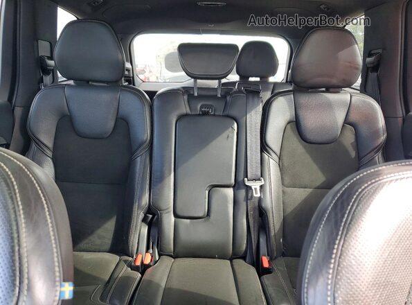 YV4A22PMXG1035827 2016 VOLVO XC90 Silver Вид задньої частини салону